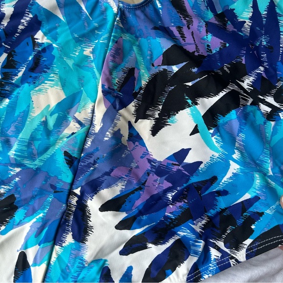 Nicole K Shelf Bra Lined Blue Abstract One-Piece Swimsuit XXL - Picture 9 of 9